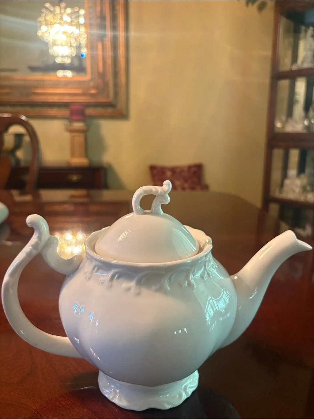 Graces Teaware‎ Classic White Porcelain Teapot Sculpted Handle and Lid 6.5”H